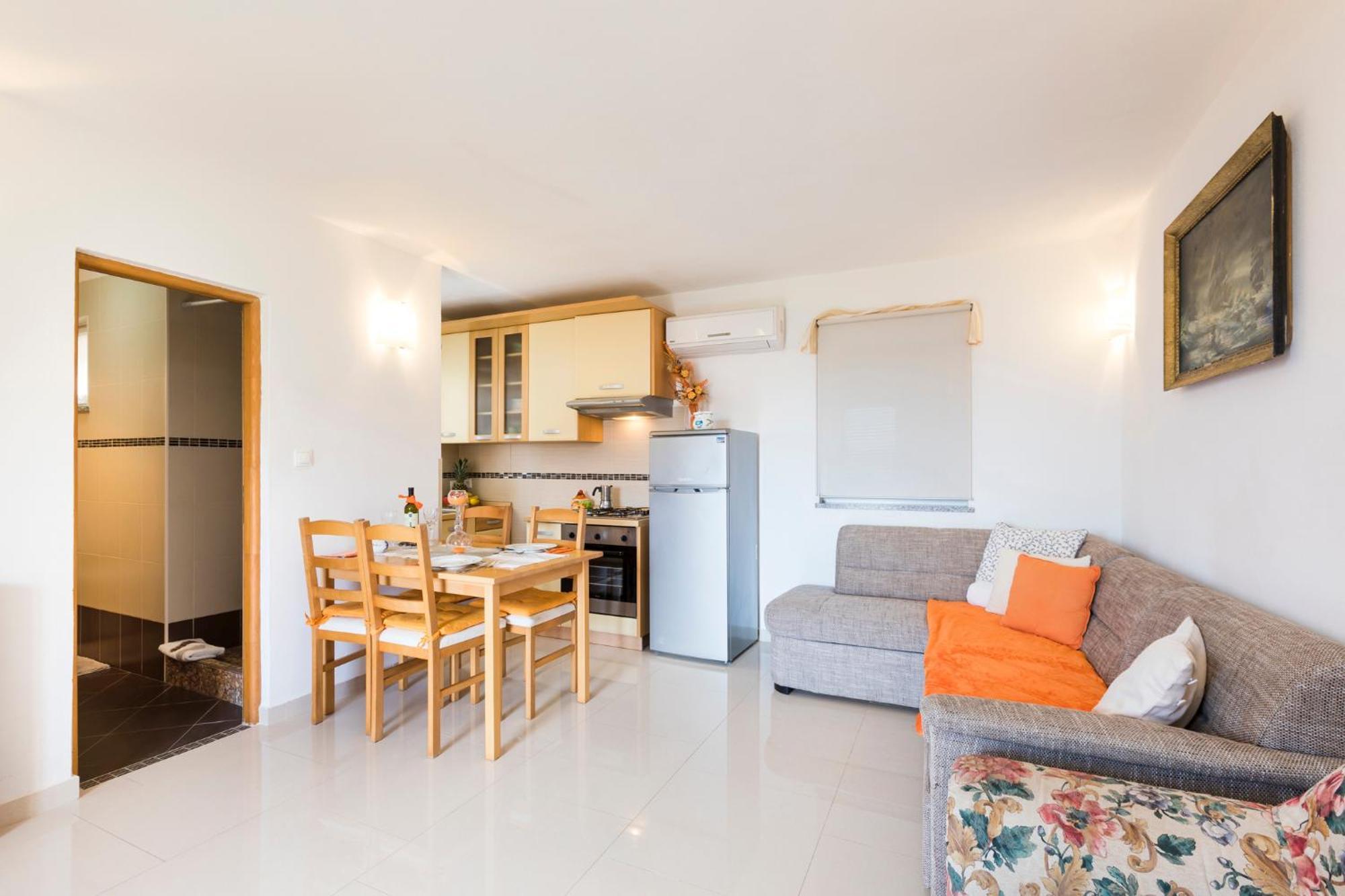 Apartmani I Soba Roberto I Mirjana 발룬 외부 사진