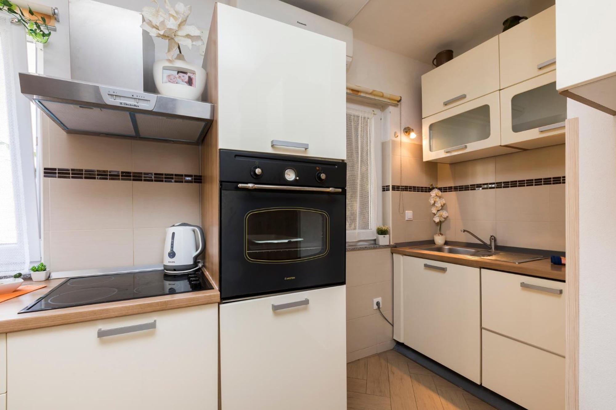Apartmani I Soba Roberto I Mirjana 발룬 외부 사진