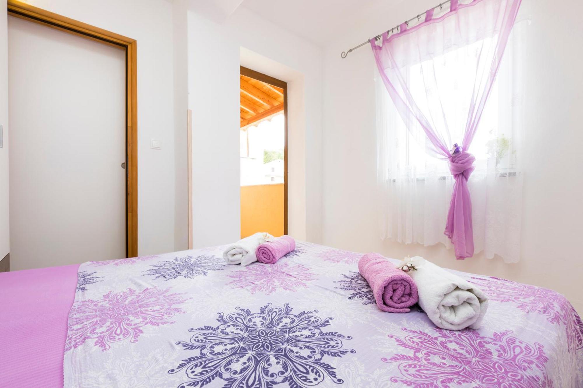 Apartmani I Soba Roberto I Mirjana 발룬 외부 사진